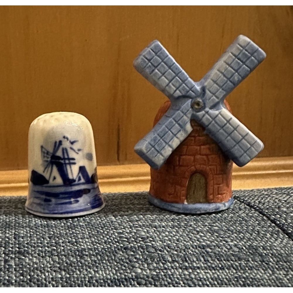 2 Vintage Delft Blue & 2" Enesco Windmill Thimbles Dutch Blue & Brick Ceramic